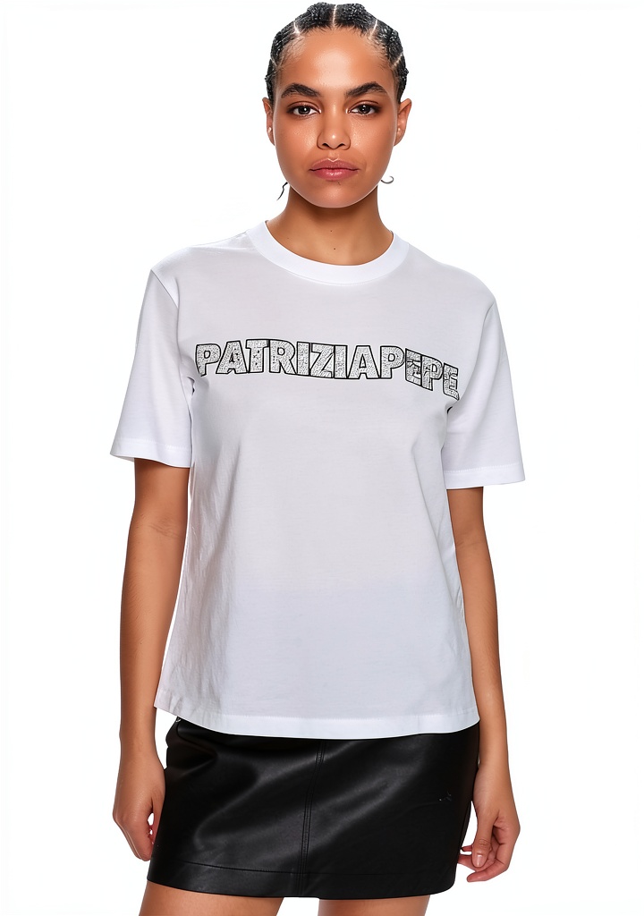 T-shirt Patrizia Pepe Donna Classica Moderna Nero Bianco displayed on a mannequin in a bright studio