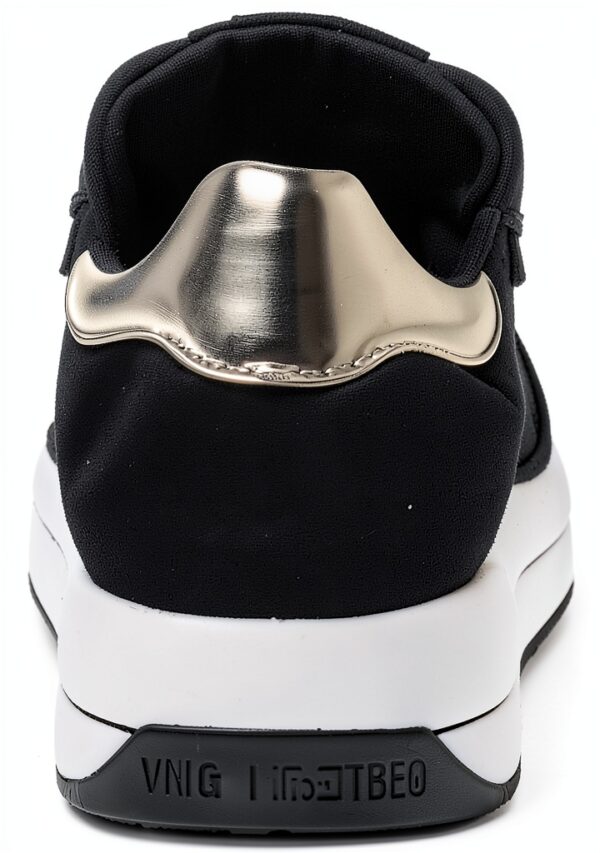 Sneakers Donna Moschino Nero Eleganti e Confortevoli-3