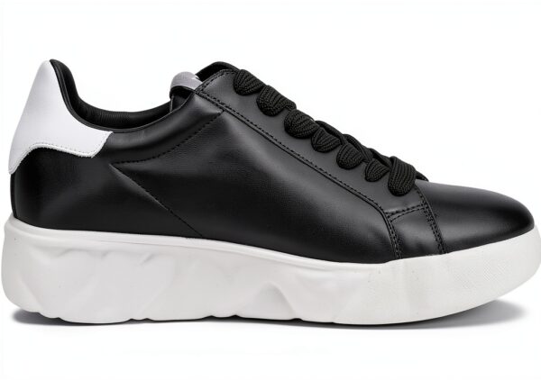 Sneakers Donna Moschino Nero Bianco – Comfort e Design Sportivo-3